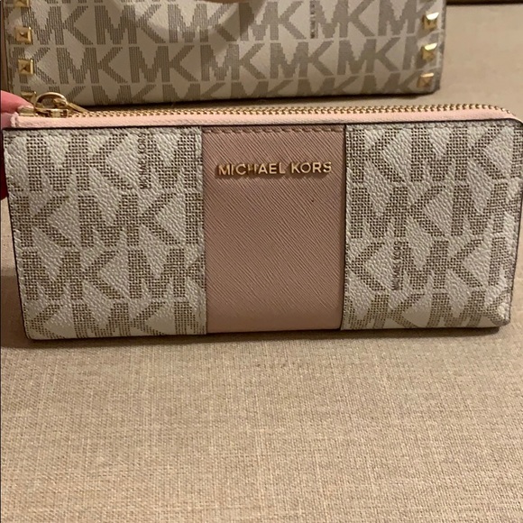 Michael Kors Purse/Wallet Combo - Picture 3 of 5